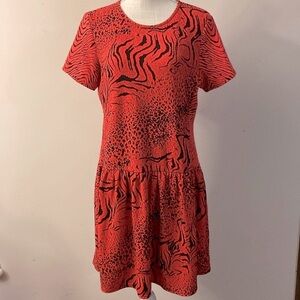 Victorias Secret woman’s short sleeve sweater dress animal print orange, black